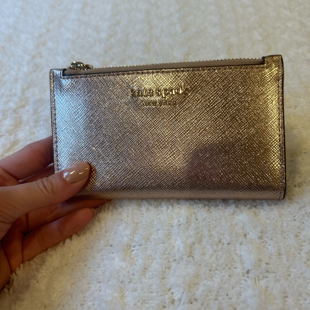 Slim Metallic Pink Kate Spade Wallet 💕✨